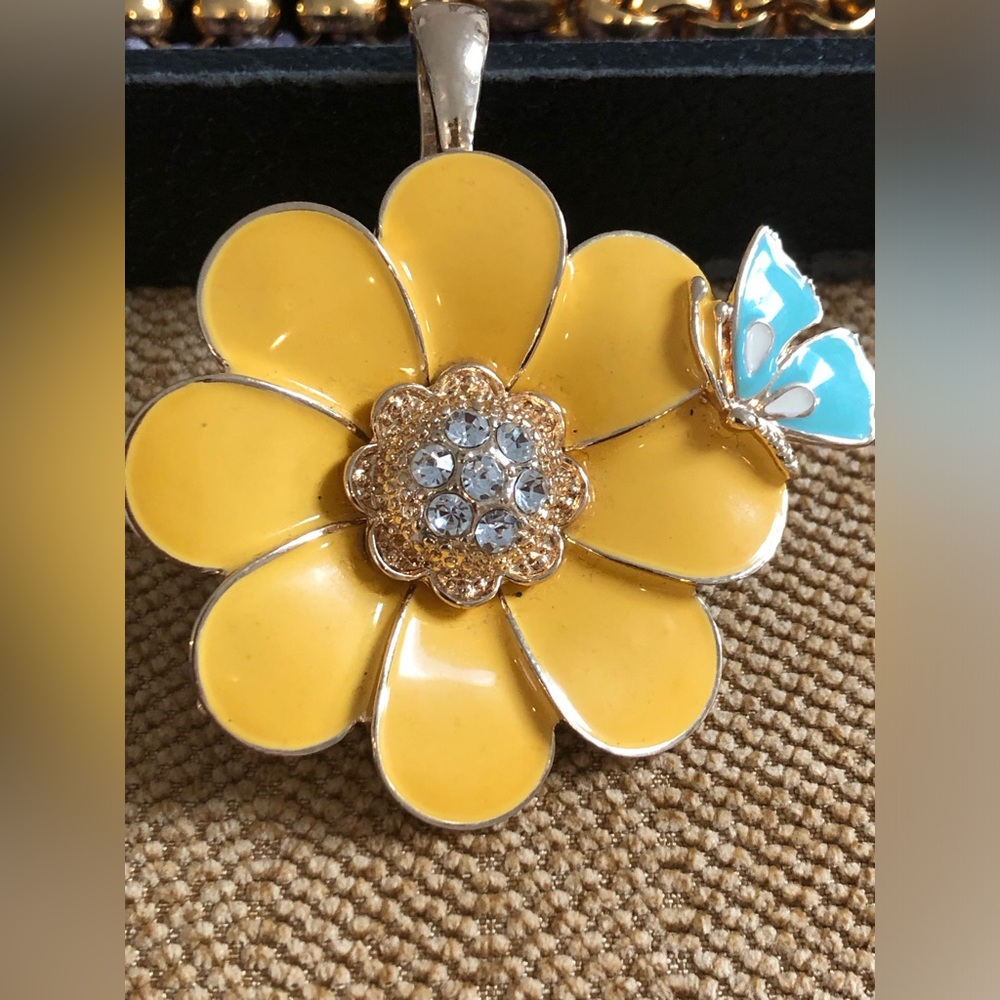 RMN flower brooch with butterfly